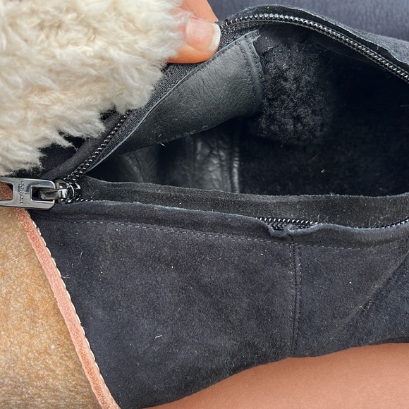 Boots on wedge platform - Picture 9 of 12